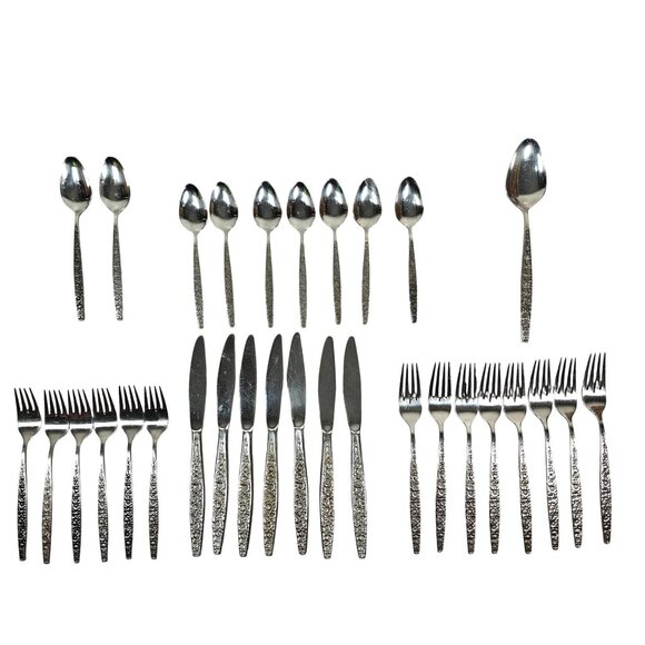 Vintage Rogers Dubonnet Flatware Lot of 31 pcs Floral Design Forks Knives Spoons - Picture 1 of 9